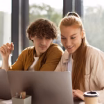 Merajut Akhir Hari dengan Sentuhan Lembut